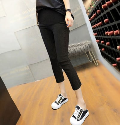 Μοντέρνο ψηλόμεσο τζιν για γυναίκες με τσέπη