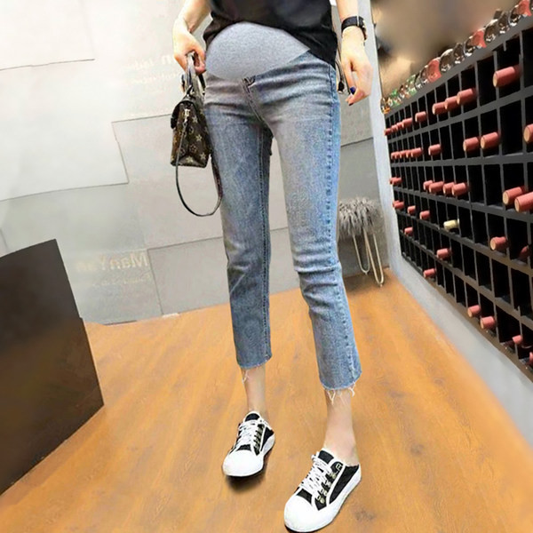 Μοντέρνο ψηλόμεσο τζιν για γυναίκες με τσέπη