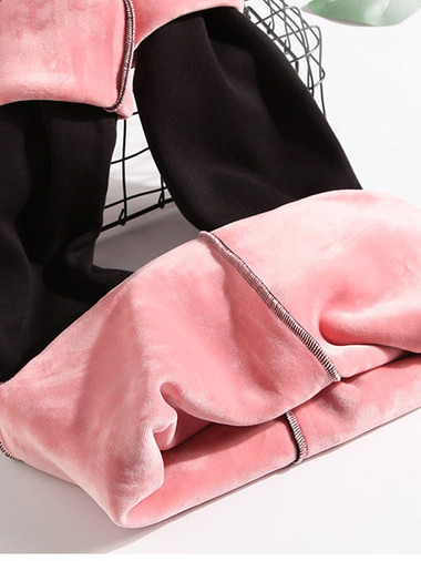 Naiste talveretuusid fliisvoodriga