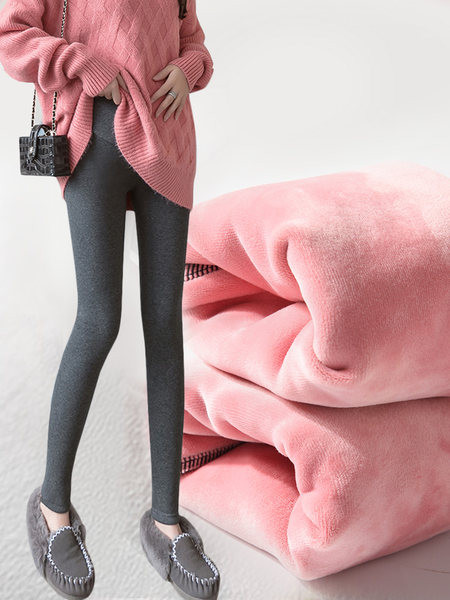 Naiste talveretuusid fliisvoodriga