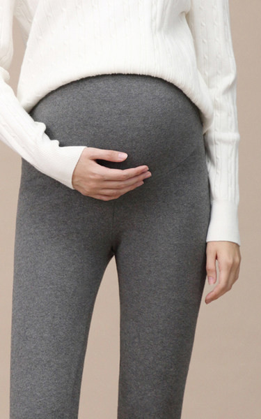 Kõrge vöökohaga sportlikud retuusid rasedatele, mitu mudelit