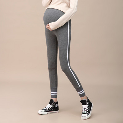 Kõrge vöökohaga sportlikud retuusid rasedatele, mitu mudelit