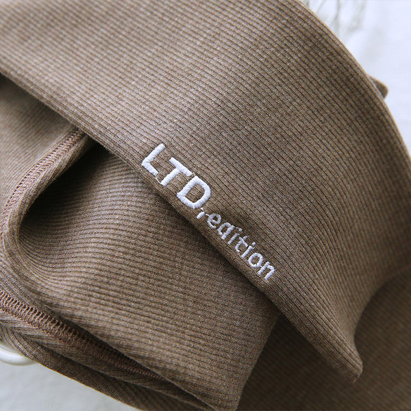 Ψηλόμεσο κολάν εγκυμοσύνης με κεντητά γράμματα