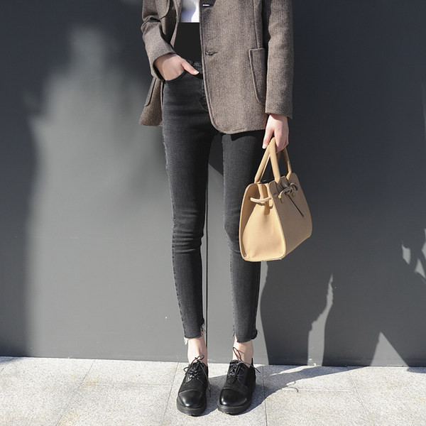 Γυναικείο casual τζιν σε σκούρο χρώμα