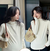 Ležerna ženska bluza sa niskom kragnom - više boja