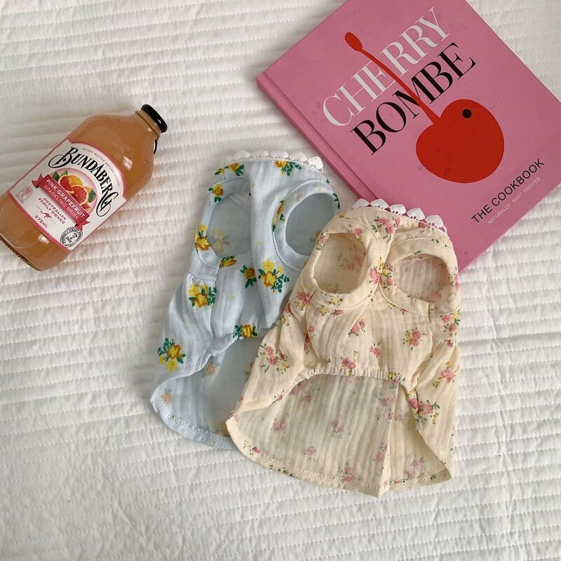 Korea Kawaii Kisállat Kutya Ruha Szép Bichon Chihuahua Ruhák Virágok Print Hercegnő Kutya Szoknya Nyári Kutyák Háziállatok Ruha Kiskutya