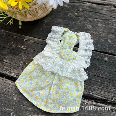 Lillelised mugavad riided kutsikale Ülimalt kerged koerte kombinesoonid pitsist lemmikloomade kapuutsidega sünnipäevakleit väikestele koertele Mopsi kassipoja mantel