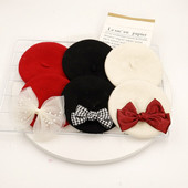 Baretid Mütsid Velvet Koerad Lemmikloom kikilipsu jaoks Mütsid Koerte Aksessuaarid Prantsuse buldog armas sügis talv valge must tüdruk poiss kaelarihm Perro