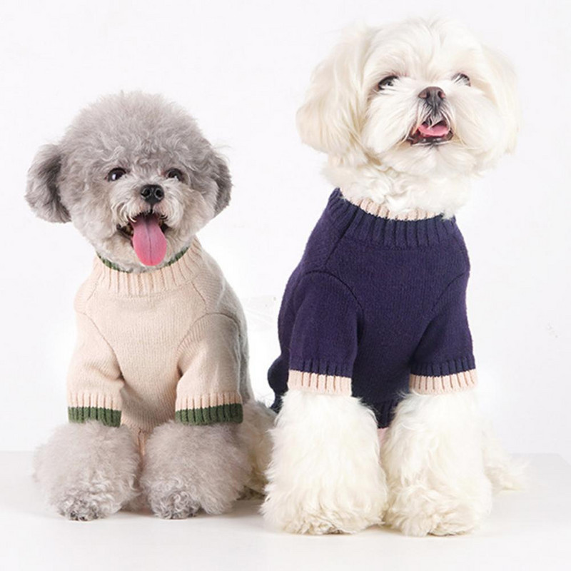 Sooja hoidev ümara kaelaga kutsikakostüüm Polüestrist kutsikakampsun, mis kaitseb õues