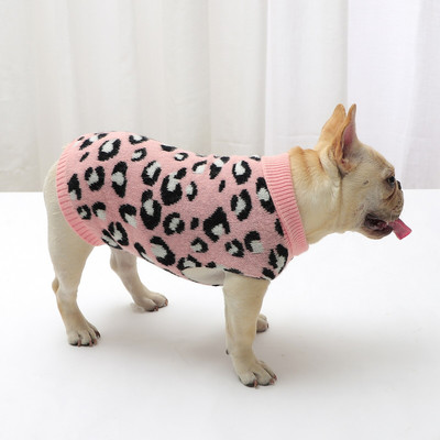 Kuum müük odavad lemmikloomarõivad Luksuslikud kassi koerte kostüümid, silmkoelised täpilised lemmikloomade kampsunid
