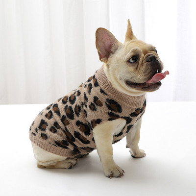 Kuum müük odavad lemmikloomarõivad Luksuslikud kassi koerte kostüümid, silmkoelised täpilised lemmikloomade kampsunid