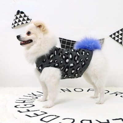 Kuum müük odavad lemmikloomarõivad Luksuslikud kassi koerte kostüümid, silmkoelised täpilised lemmikloomade kampsunid