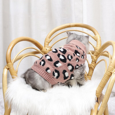 Kuum müük odavad lemmikloomarõivad Luksuslikud kassi koerte kostüümid, silmkoelised täpilised lemmikloomade kampsunid