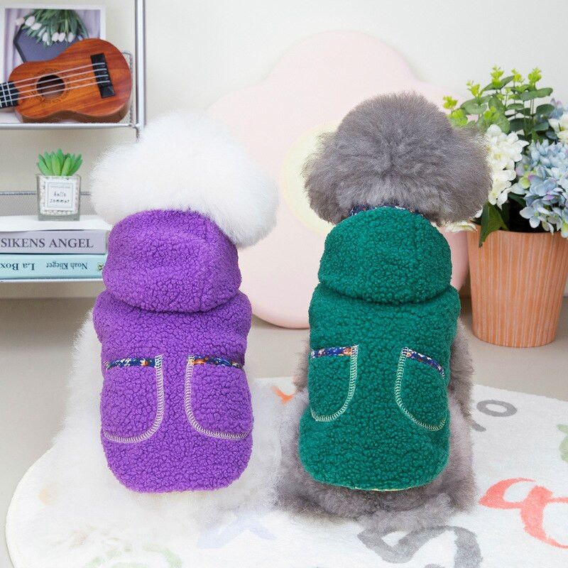 Lilla rohelised värvid soojad kahe jalaga koerte riided sügiseks ja talveks Uusimad puuvillase polsterdatud riided lemmikloomadele Fliisist koerajoped
