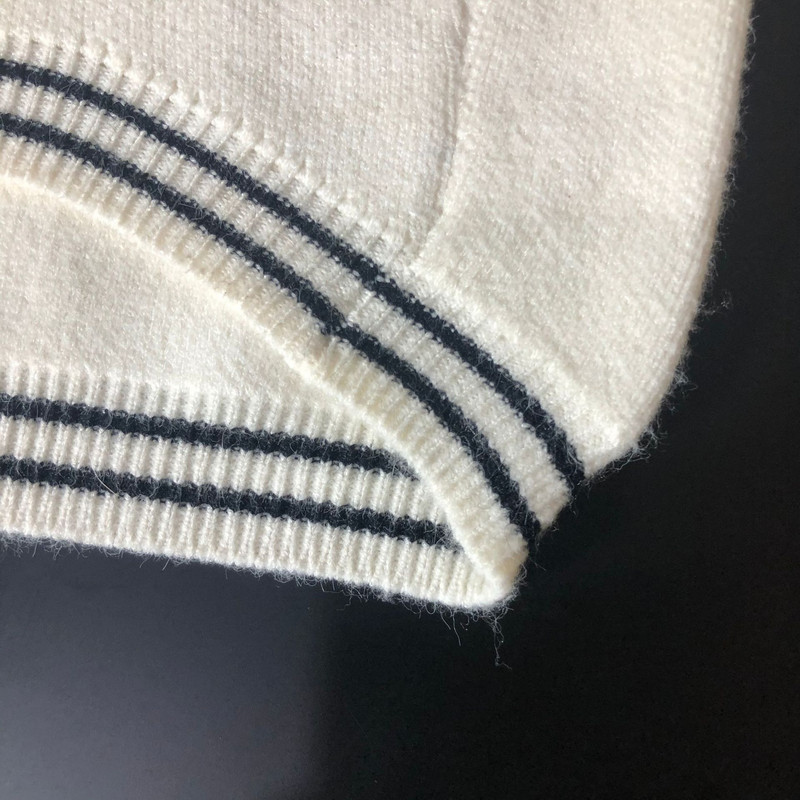 Vysokokvalitné svetre pre domáce zvieratá, nové jesenné a zimné oblečenie pre psov, svetre pre malých psov a mačky, mikiny s kapucňou pre šteniatka a mopsov.