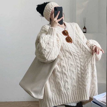 Φαρδύ μοντέλο χειμερινό πουλόβερ για εγκύους με οβάλ λαιμόκοψη