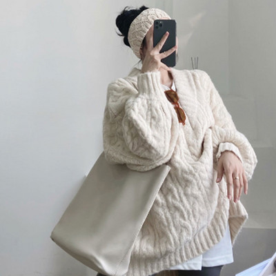 Laia mudeliga ovaalse kaelusega talvekampsun rasedatele naistele