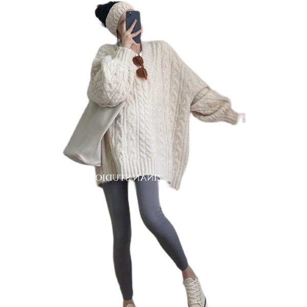 Laia mudeliga ovaalse kaelusega talvekampsun rasedatele naistele