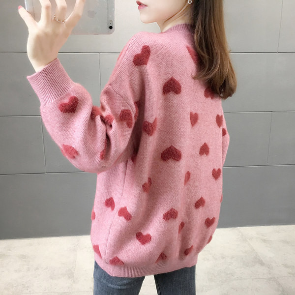 Nový model dámskeho zimného svetra s okrúhlym výstrihom