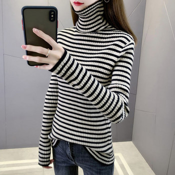 Дамски пуловер- за бременни жени с висока яка 