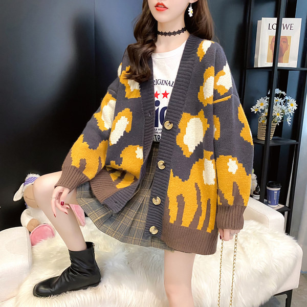 Módny tehotenský kardigan so špicatým výstrihom a zapínaním na gombíky