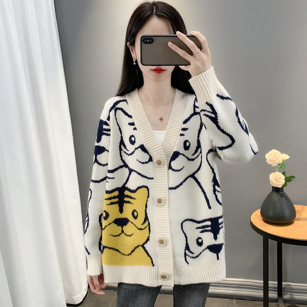Moderný dámsky pletený kardigan s výšivkou