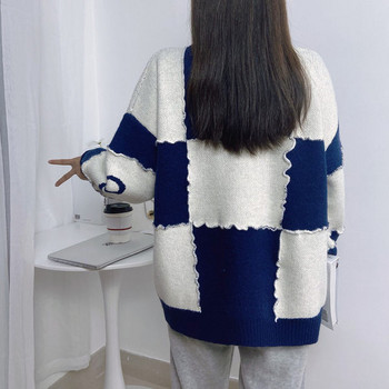 Модерен дамски пуловер с овално деколте за бременни