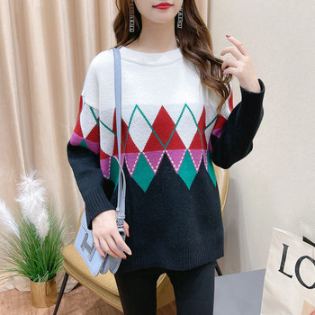 Дамски пуловер  за бременни с цветни мотиви