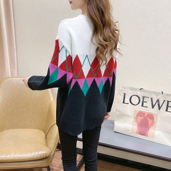 Дамски пуловер  за бременни с цветни мотиви