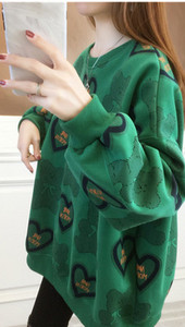 Voľná tehotenská blúzka s potlačou