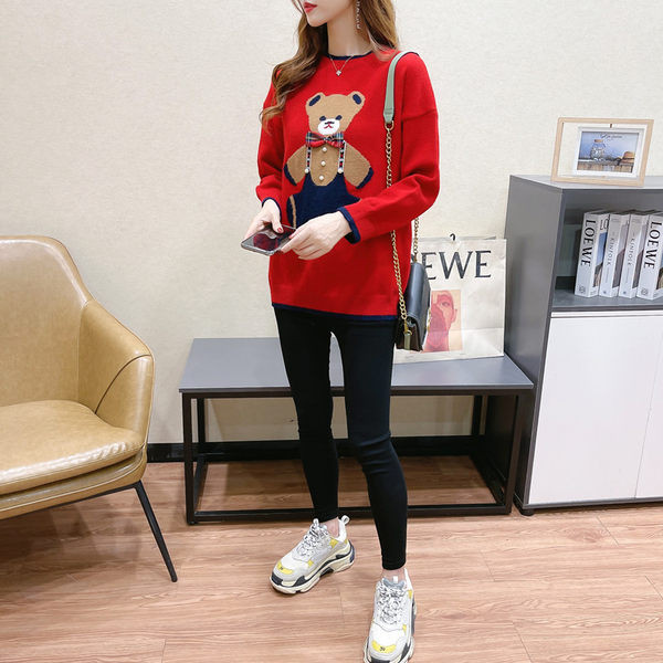 Dámsky ležérny tehotenský sveter s výšivkou na stuhe