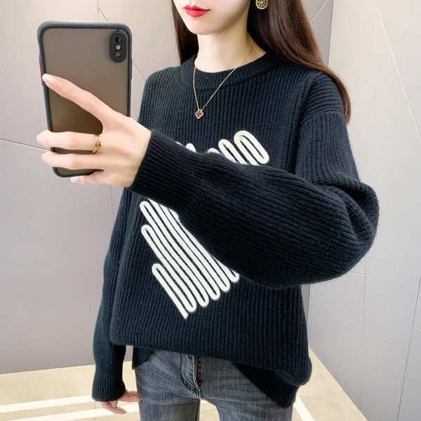 Dámsky ležérny sveter s výstrihom do O pre tehotné ženy