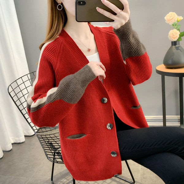 Voľný tehotenský kardigan s vreckami a zapínaním na gombíky