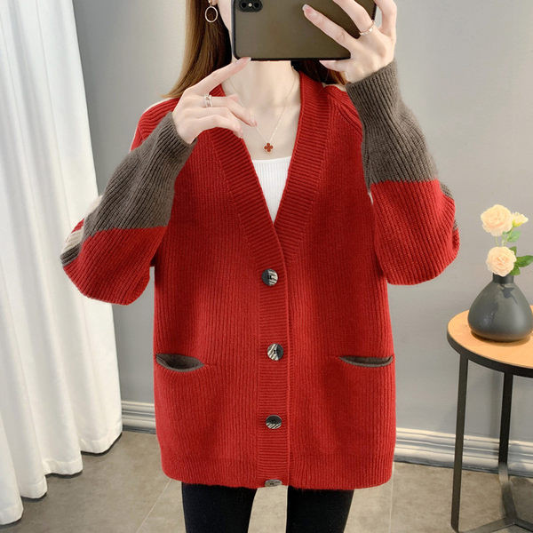 Voľný tehotenský kardigan s vreckami a zapínaním na gombíky