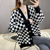 Naiste vabaaja ruuduline nööbiga kardigan