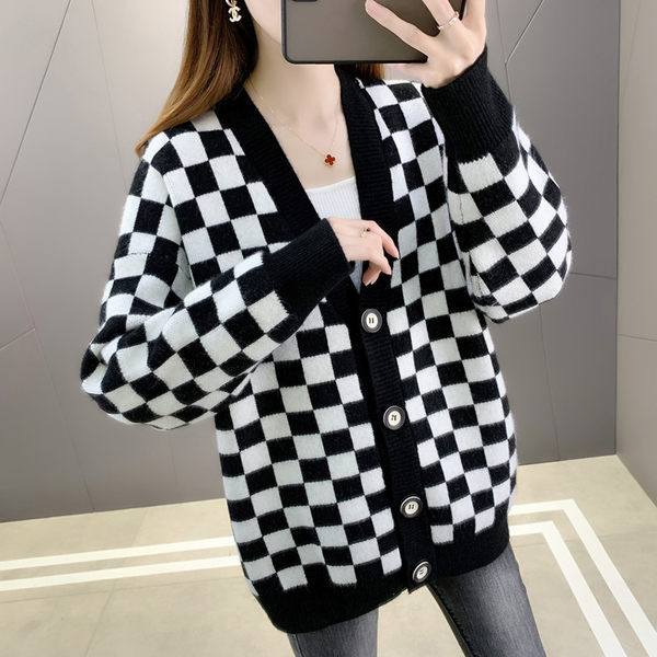 Naiste vabaaja ruuduline nööbiga kardigan