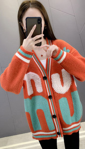 Dámske tielko pre tehotné ženy s 3D prvkami