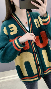 Dámske tielko pre tehotné ženy s 3D prvkami