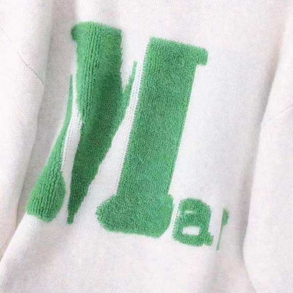 Nėščiųjų megztinis su raidėmis