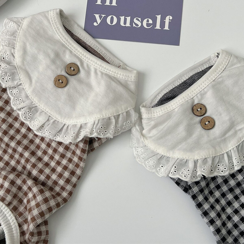 Ins New Pet Jumpsuit Yorkshire Schnauzer Ρούχα για σκύλους Πέτο Καρό Μόδα Ολόσωμη φόρμα για σκύλους Επαγγελματικά ρούχα για σκύλους Δαντέλα