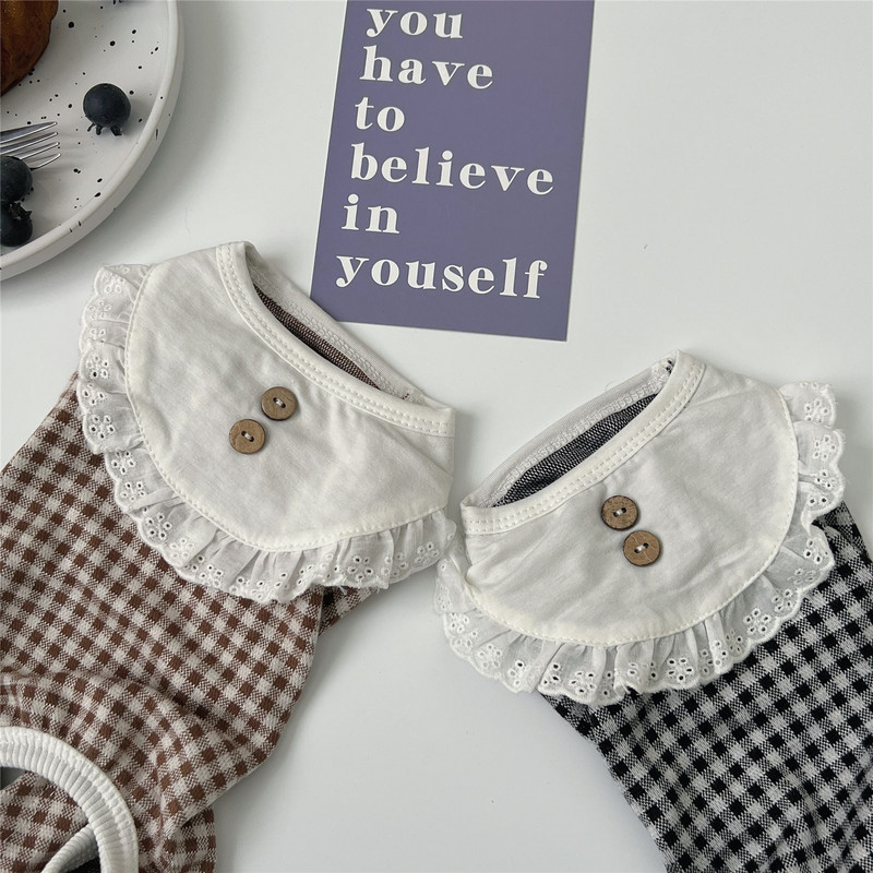 Ins New Pet Jumpsuit Yorkshire Schnauzer Ρούχα για σκύλους Πέτο Καρό Μόδα Ολόσωμη φόρμα για σκύλους Επαγγελματικά ρούχα για σκύλους Δαντέλα