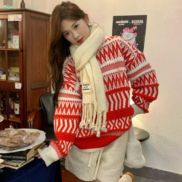 Rasedate talvekampsun pikkade varrukate ja ovaalse kaelusega