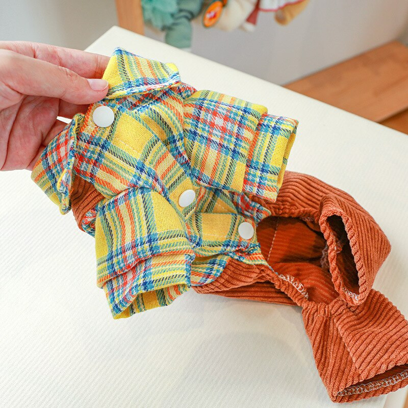 Jeseň a zima 2022 Najnovšie oblečenie pre domáce zvieratá s kockovaným dizajnom, štvornohé oblečenie pre domáce zvieratá s guľôčkovým vzorom, nohavice s kurkumou, roupa cachorro, overal