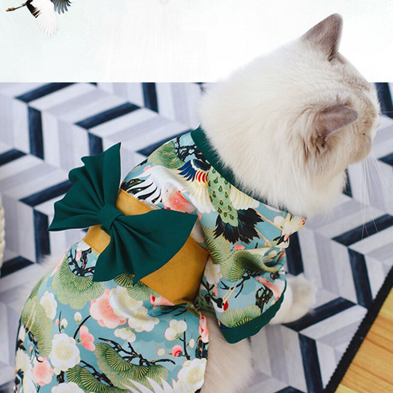 Armsad loomingulised kassikoera riided Jaapani stiilis lillega trükitud armsad kikisõlmed lemmikloomade kimono kevad-sügis lemmikloomade kleidi kostüümitarbed