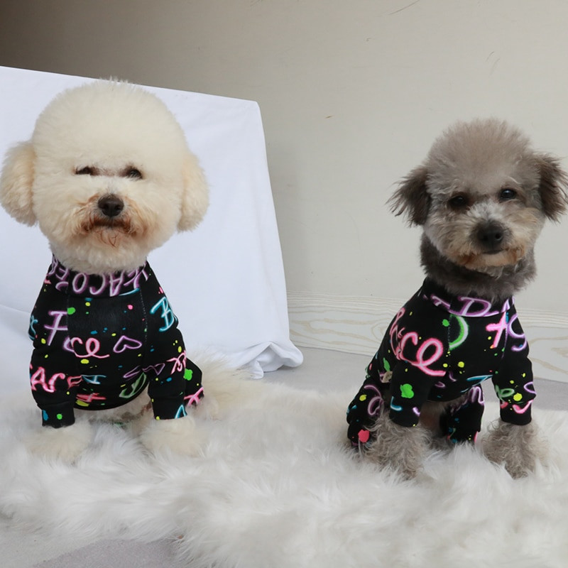 Lemmiklooma koerte kombinesoon 100% puuvillane kutsikariided õhukesed trükitud kombinesoonid Venivad pidžaamad väikestele koertele Chihuahua puudli kodukandmine