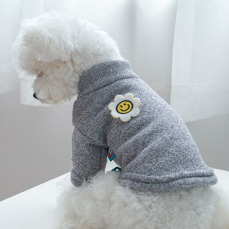 Vesty pre domáce zvieratá na jeseň a zimu, pohodlné domáce oblečenie pre psov, fleecovo podšité teplé tričko s kvetinovým vzorom a usmievavou tvárou pre psov