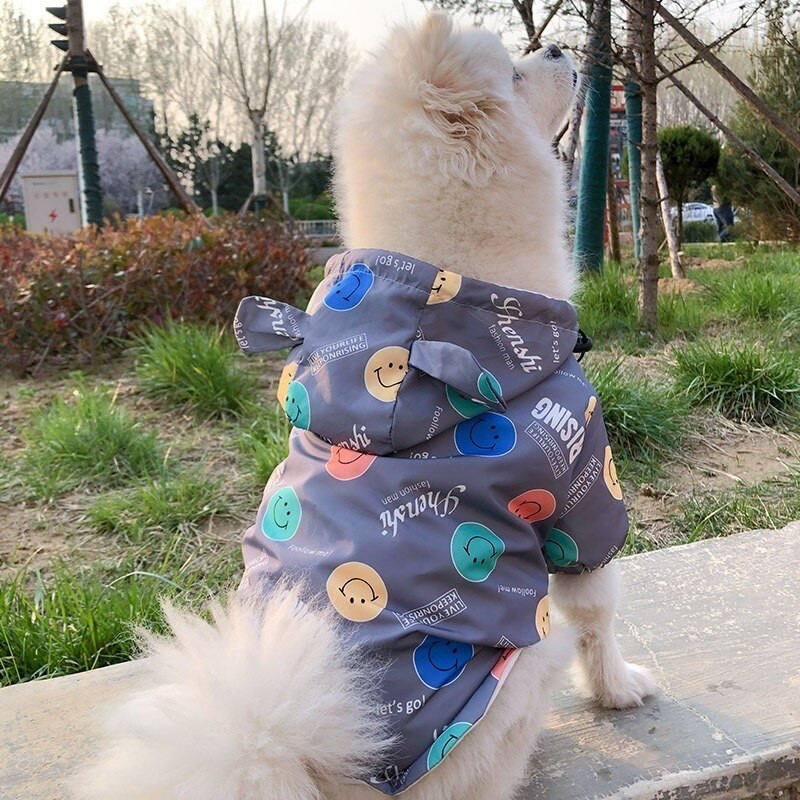 Oblečenie pre psov, pršiplášť pre veľkých psov, vetrovka, mikina s kapucňou pre francúzskeho buldočka, nepremokavé oblečenie pre psov, bunda s úsmevom na tvári, mops, bišon kostým