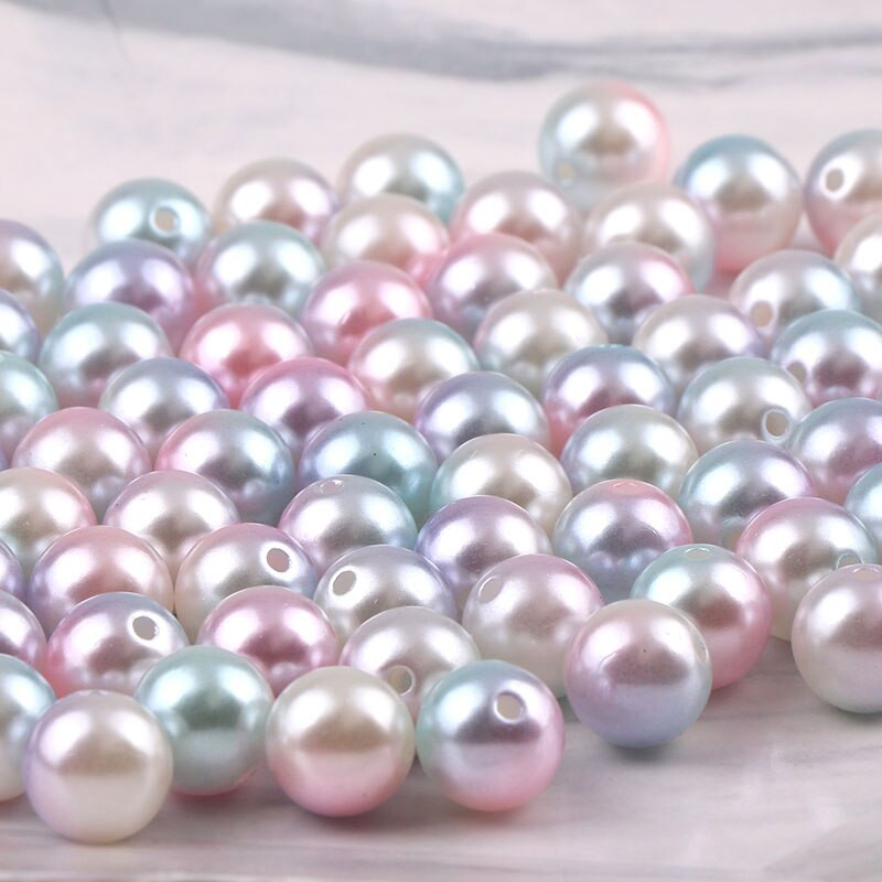 Mitu varianti Segatud 4/6/8/10/12mm ümmargune imitatsioon vikerkaarevärviga plastikust ABS pärlihelmed rõivakottide kingade jaoks
