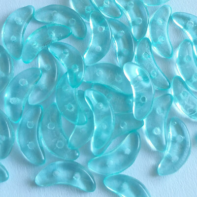 Taidian české sklenené korálky v tvare polmesiaca tyrkysovej farby, DIY korálkové šperky vo viktoriánskom štýle 3x10MM 3/5gramov/vrecko