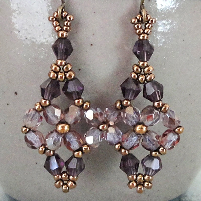 Taidian ohňom leštené české sklenené korálky v tvare jujube na výrobu módnych náušníc, personalizované viacfarebné miešanie 4 mm 5/10 gramov